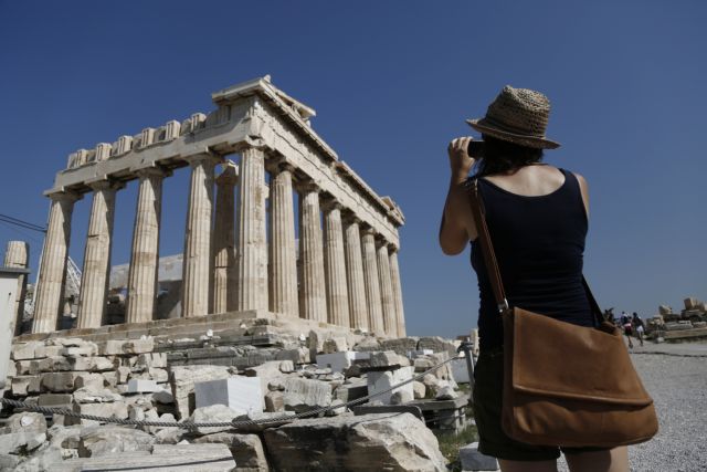 Πρεμιέρα για τον Τουρισμό: Ποιοι επισκέπτες μπορούν να έρθουν και πώς θα φιλοξενηθούν