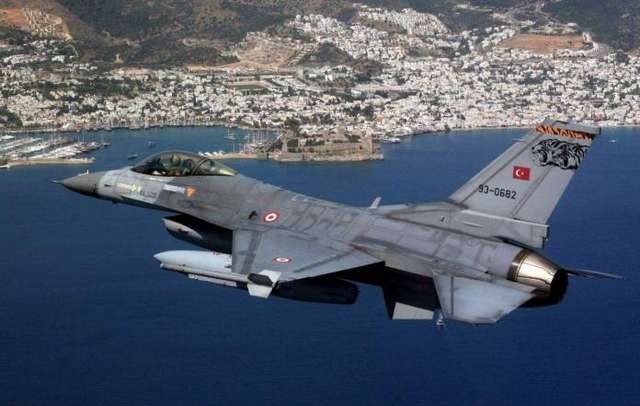 Νέο μπαράζ παραβιάσεων από τουρκικά μαχητικά – Τέσσερις εικονικές αερομαχίες