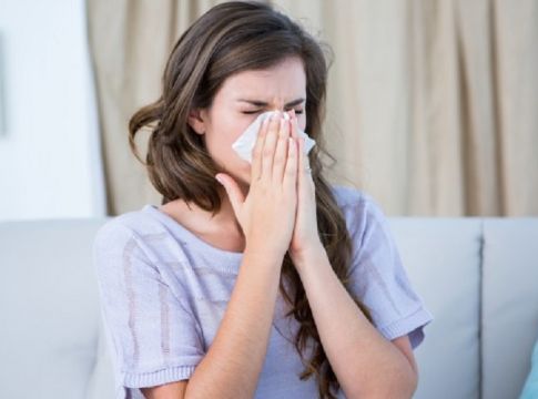 Αλλεργίες: Τα λάθη που κάνετε και τις επιδεινώνετε