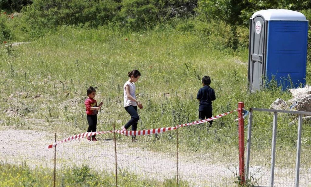 Κορονοϊός: Περιορισμός κυκλοφορίας στη δομή προσφύγων Πολυκάστρου