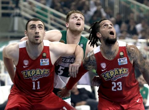 Μιλουτίνοφ: «Στρέλνιεκς και Χάκετ με βοήθησαν στην απόφασή μου»