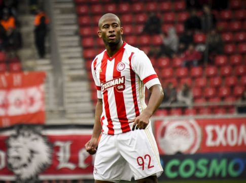 «Κρεμάστηκε» ο Σεμπά (pic)