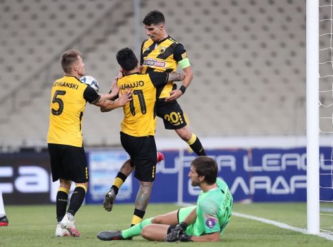 Η παρακάμερα από το χορταστικό ΑΕΚ – Άρης (vid)