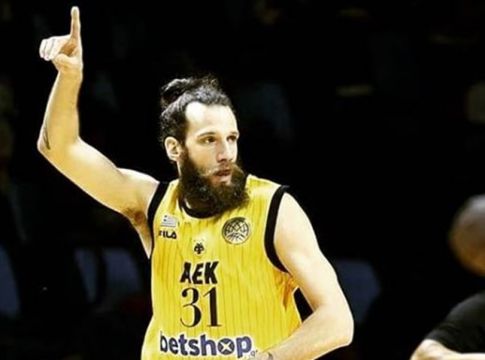 Γιαννόπουλος: «Πέρασα πολύ καλά στην ΑΕΚ, δε φεύγω με πικρία»
