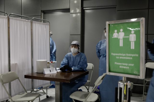 Κορωνοϊός: Τρία νέα συμπτώματα που πρέπει να προσέχουμε