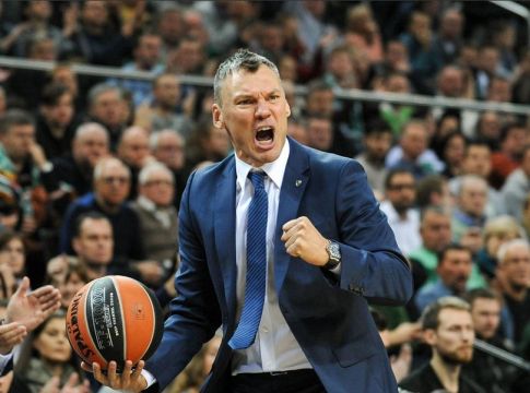 «Ο Σάρας βλέπει Φενέρ και περιμένει…»