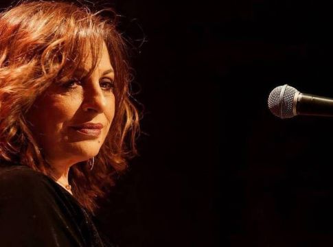 Χάρις Αλεξίου: Συγκλονίζει η τραγουδίστρια – Γιατί σταματά το τραγούδι