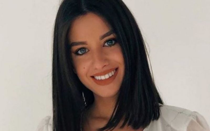 Η «καυτή» influencer από την Κέρκυρα και οι αναρτήσεις της που τα «σπάνε» (pic)