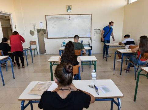 Πανελλαδικές: Η πορεία των βάσεων ανά επιστημονικό πεδίο – Οι πρώτες εκτιμήσεις για τις περιζήτητες σχολές