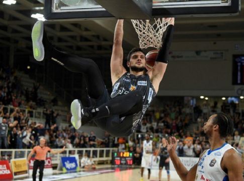 Μένει ελεύθερος από την Τρέντο ο Τζεντίλε