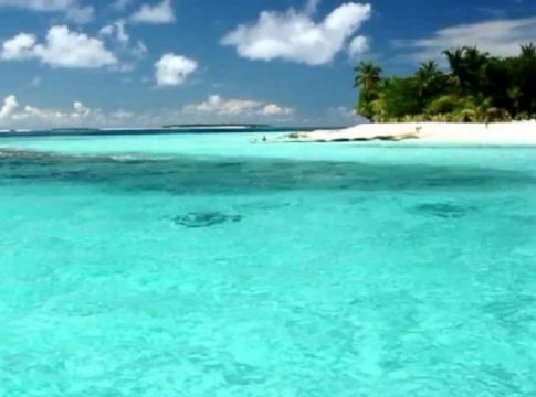 Τα 13 μέρη του πλανήτη με τα πιο καταγάλανα νερά – Ένα βρίσκεται στην Ελλάδα