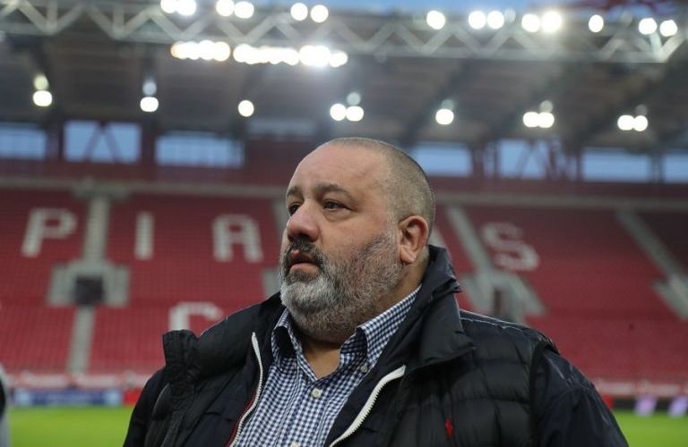 Ολυμπιακός : Ο Καραπαπάς βγάζει στη… σέντρα τον Παπαδόπουλο και την ΚΕΔ (pics)