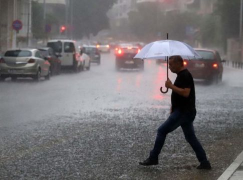 Το φαινόμενο της «ψυχρής λίμνης» φέρνει ισχυρές καταιγίδες και χαλαζοπτώσεις