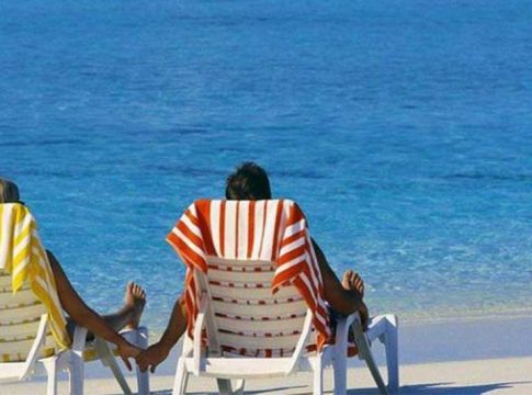 Κοινωνικός Τουρισμός: Ανοίγει αύριο η πλατφόρμα αιτήσεων – Δικαιούχοι 300.000 εργαζόμενοι και άνεργοι