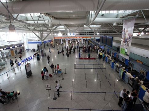 ΥΠΑ: Παρατείνονται εώς 14/6 οι αεροπορικές οδηγίες – Ποιες είναι οι προϋποθέσεις εισόδου στη χώρα