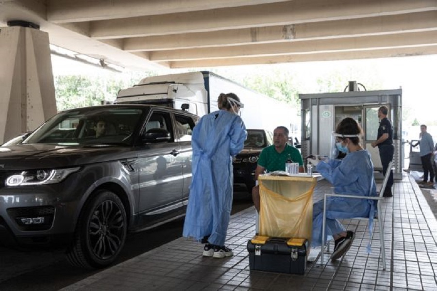 Κορωνοϊός: Εισαγόμενα 10 από τα 22 νέα κρούσματα στη χώρα – Ανησυχία για την 1η Ιουλίου