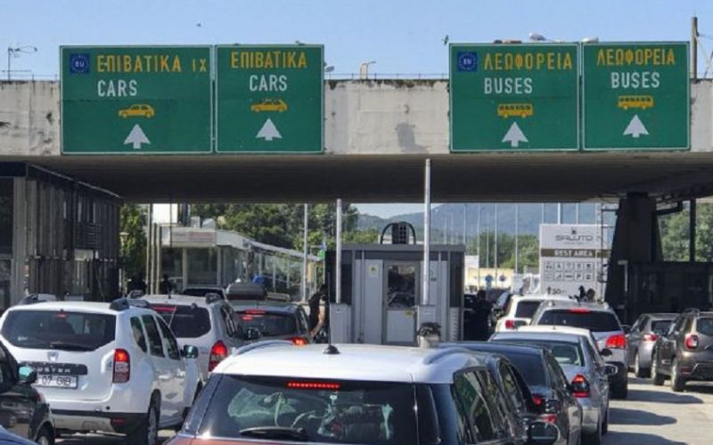 Αγώνας δρόμου για να βρεθούν οι επαφές των δύο Σέρβων που νοσούν με κορωνοϊό – Ανησυχία για τα εισαγόμενα κρούσματα
