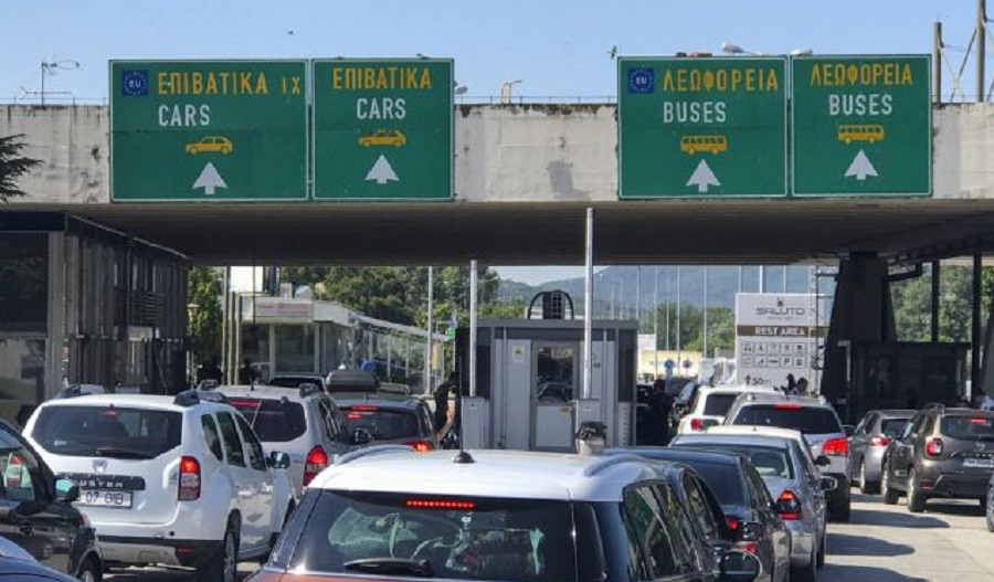 Αγώνας δρόμου για να βρεθούν οι επαφές των δύο Σέρβων που νοσούν με κορωνοϊό – Ανησυχία για τα εισαγόμενα κρούσματα