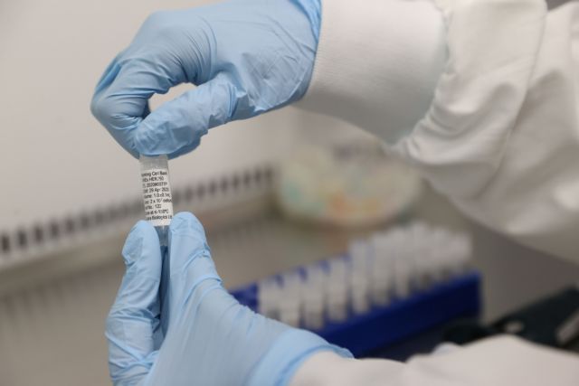 Κορωνοϊός: Συνεχίζεται η μάχη του εμβολίου – Επιτυχείς δοκιμές και στη Ρωσία