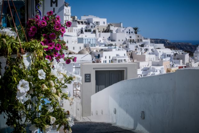 Αγώνας επιβίωσης για χιλιάδες ξενοδοχοϋπαλλήλους