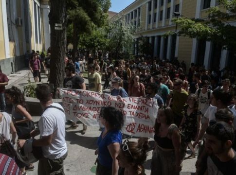 Ελεύθεροι και οι εννιά διαδηλωτές για τα επεισόδια στο κέντρο