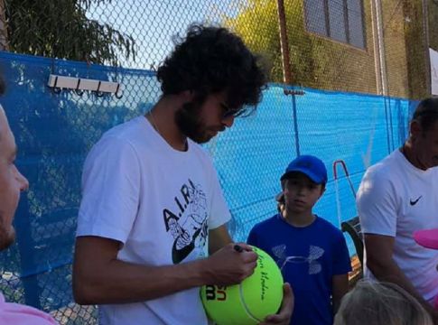 Στην Αθήνα ο Κατσάνοφ, πήγε στη γειτονιά του Τσιτσιπά! (pics)