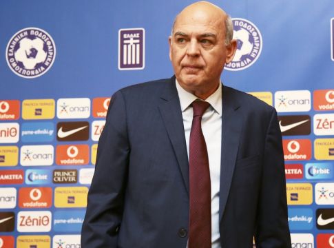 Ο Βαγγέλης Γραμμένος ως υπηρέτης δύο αφεντάδων… 