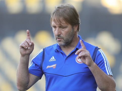 Μαρτίνς : «Θα υπερασπιστούμε τη φανέλα μας με κάθε τρόπο»