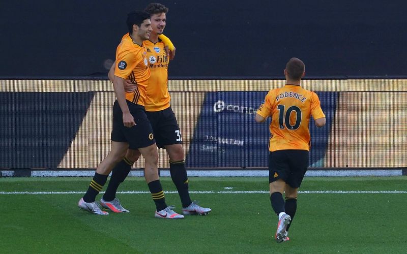 Γουλβς – Έβερτον 3-0