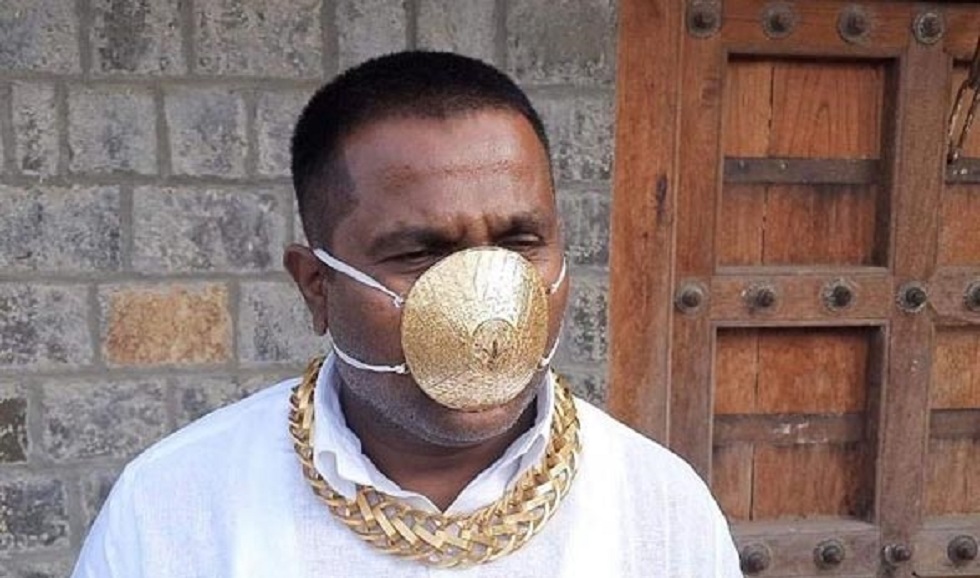 Αστρονομικό ποσό για χρυσή μάσκα ξόδεψε Ινδός επιχειρηματίας