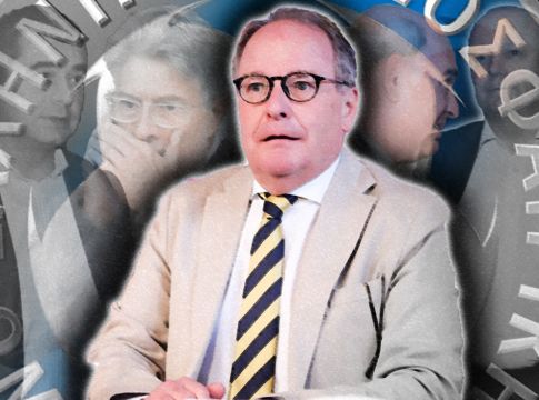 Αγοράστε ομάδες, σφίξτε τα «καλαμπαλίκια» του διαιτητή, καλύψτε τα σκάνδαλα, ξεφτιλίστε το VAR, αλλά μην κάνετε δηλώσεις…