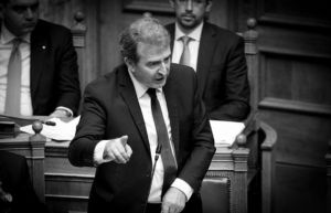 Χρυσοχοΐδης : Ο νόμος για τις συναθροίσεις θα εφαρμοστεί και θα εκπαιδευτεί και η αστυνομία