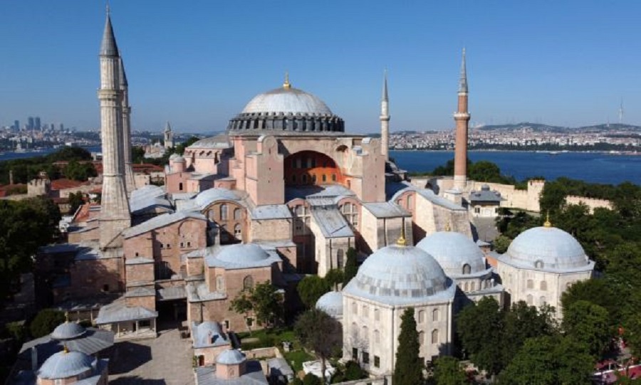 Αγία Σοφία : Παγκόσμια κατακραυγή για την απόφαση Ερντογάν να τη μετατρέψει σε τζαμί