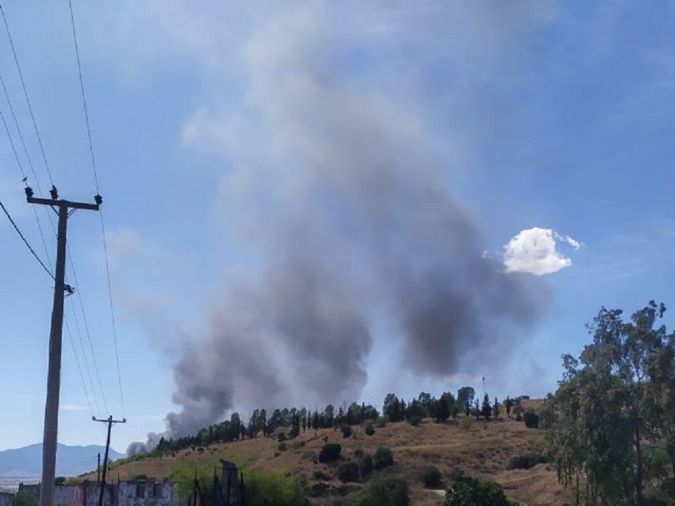 Συναγερμός στην Πυροσβεστική : Μεγάλη φωτιά στο Λαύριο