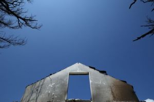 Μάτι : Διώξεις για κακούργημα στα στελέχη της Πυροσβεστικής ζητά ο ανακριτής