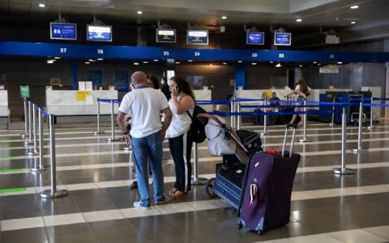 Τουρισμός: Προσγειώνονται τα αεροπλάνα και οι… προσδοκίες