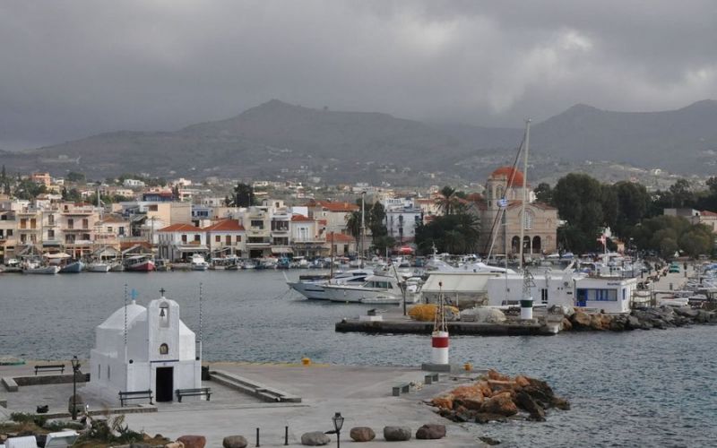 Μπλακ άουτ σε Αίγινα και Αγκίστρι – Λόγω της φωτιάς στα Μέθανα