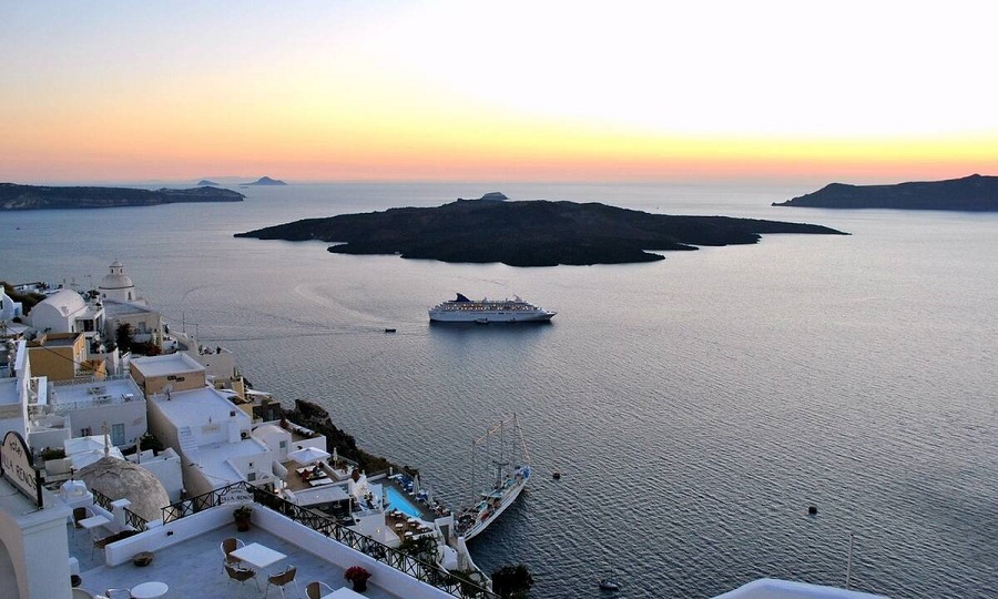 Η Οία έχει την πιο εντυπωσιακή θέα στην Ελλάδα (photos+video)