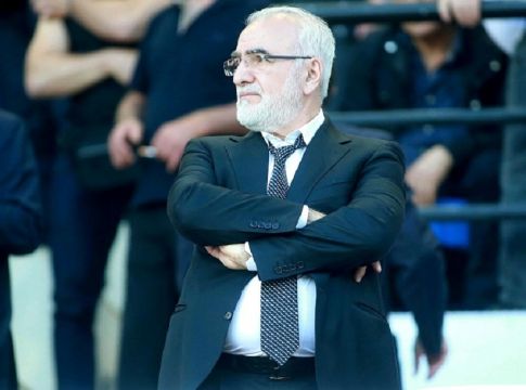 Άγριο κράξιμο στον Ιβάν: «Θα πάρεις παίκτες ή ξέμεινες από φράγκα…»