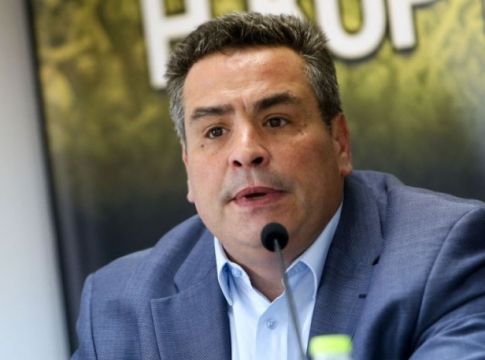 Δημάτος για Τσιγκρίνσκι : «Ένας από τους σπουδαιότερους που έχουν φορέσει την φανέλα της ΑΕΚ» (pic)