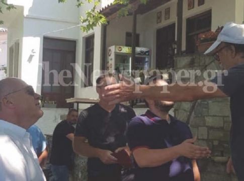 Νέα ένταση στις Σταγιάτες: Κατέβασε πανό και έσπασε μαύρες σημαίες o Mπέος (vid)