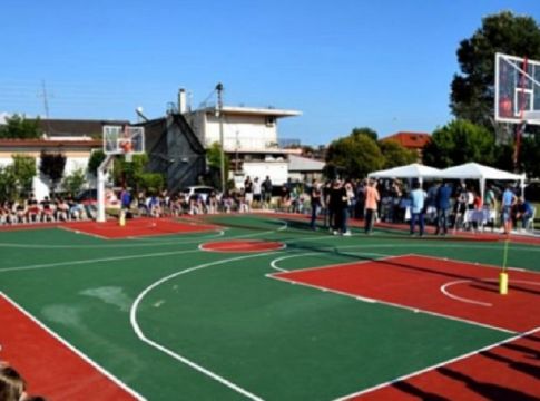 Το στολίδι του Δημήτρη Ιτούδη (pics+vid)