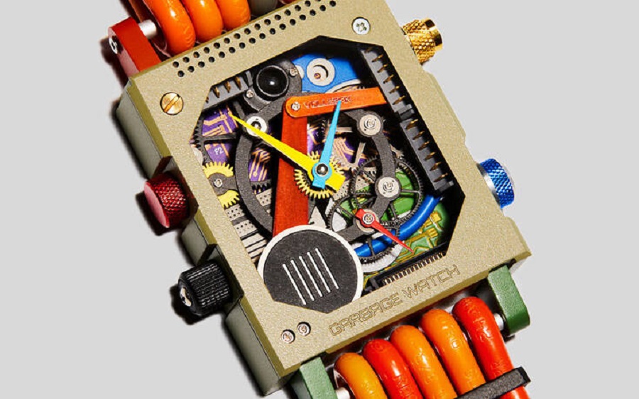 Το εκπληκτικό ρολόι που φτιάχνεται από ανακυκλωμένα προϊόντα τεχνολογίας
