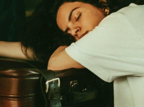 Θα πας μόνη σου διακοπές; Όλα όσα πρέπει να γνωρίζεις