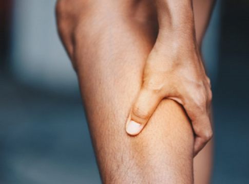 Τι σημαίνει όταν νιώθετε έναν μυ να “τρεμοπαίζει” και πώς να το σταματήσετε