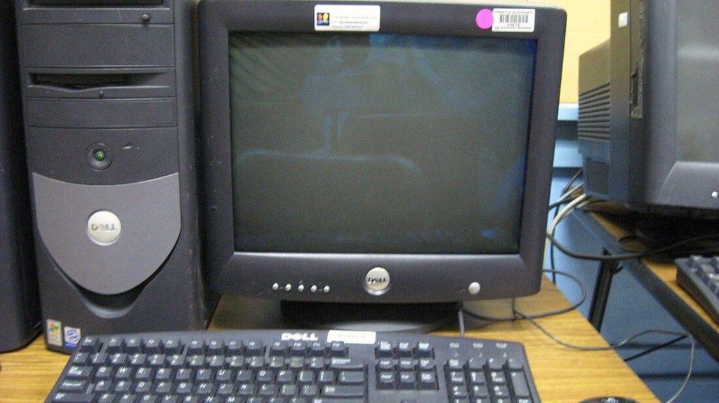 Έχεις παλιό υπολογιστή; Μέσα έχει ένα πολύ ακριβό αντικείμενο!