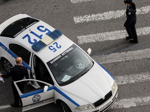 Γκαζάκια σε «ύποπτο» κουτί κοντά σε σπίτι υπουργού