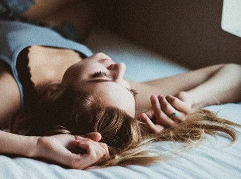 Tελικά κάθε πότε πρέπει να πλένεις τα σεντόνια σου;