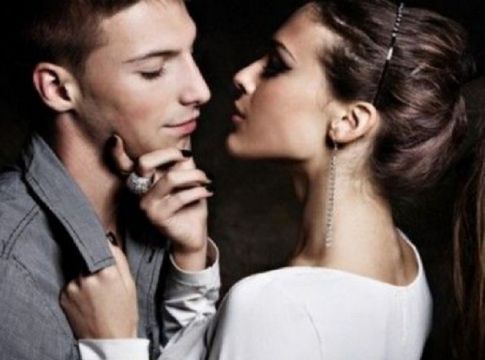 Νέα ήθη, νέα… έθιμα!