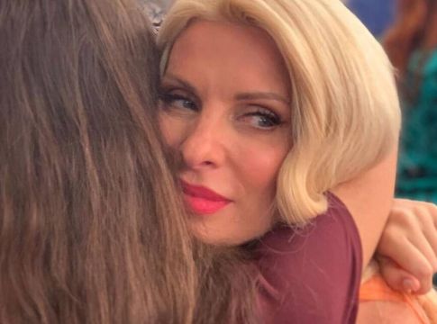 Ελένη Μενεγάκη: «Μη με παρεξηγήσετε… θα είμαι πάντα η Ελένη σας»